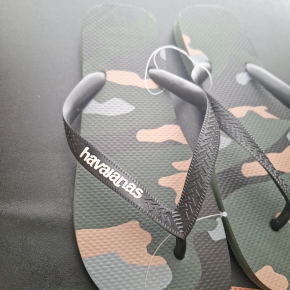 havaianas Men's Top Camo Flip Flop Sandal, Olive Green, US 9-10 - Picture 2 of 6
